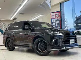 ＬＸ 570 ブラックシークエンス