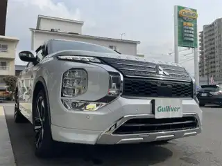 アウトランダー ＰＨＥＶ P