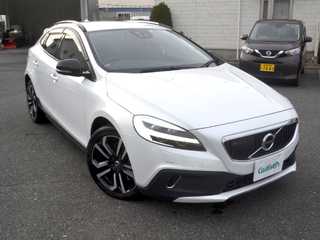 Ｖ４０ クロスカントリー T5 AWD サマム