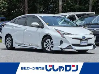 プリウス E