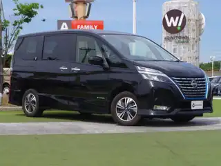 セレナ e－パワー ハイウェイスター V