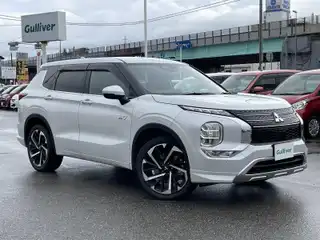 アウトランダー ＰＨＥＶ P