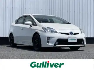プリウス S
