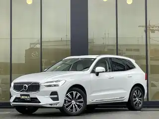 ボルボ ＸＣ６０ B5 AWD インスクリプション