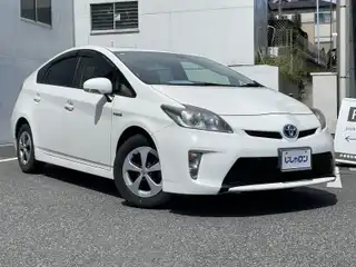 プリウス S