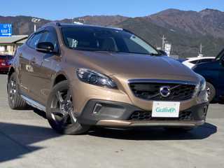 Ｖ４０ クロスカントリー T5 AWD