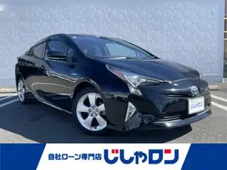 プリウス S