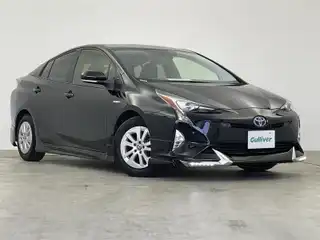 プリウス Sセーフティプラス