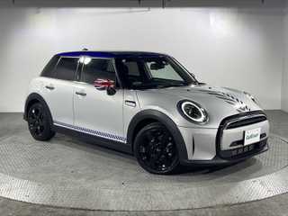 ＭＩＮＩ クーパー D ブリックレーンED