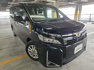 ヴォクシー V
