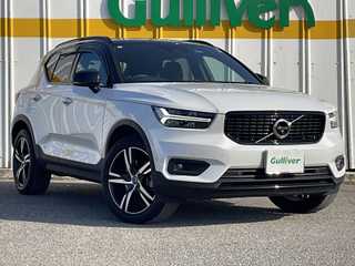 ボルボ ＸＣ４０ B4 AWD Rデザイン