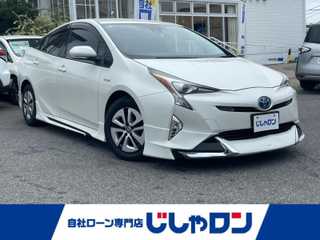プリウス A