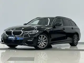 ３２０ｄ xDrive ツーリング Mスポーツ