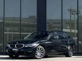 ３２０ｄ xDrive ツーリング Mスポーツ