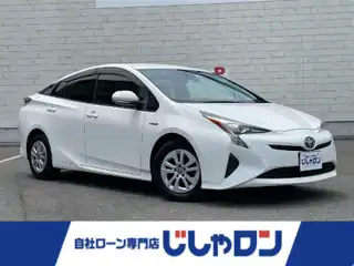 プリウス S