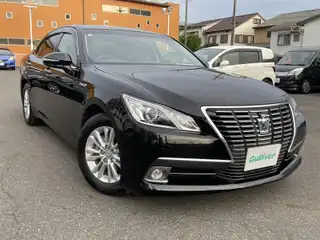 クラウンハイブリッド ロイヤルサルーン