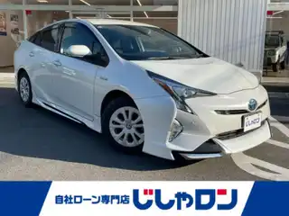プリウス Sセーフティプラス