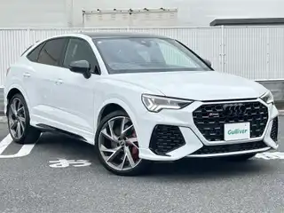 ＲＳ Ｑ３ スポーツバック スポーツバック