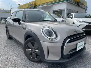 ＭＩＮＩ クーパー D エッセンシャルトリム