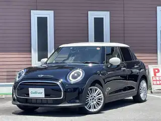 ＭＩＮＩ クーパー D エッセンシャルトリム