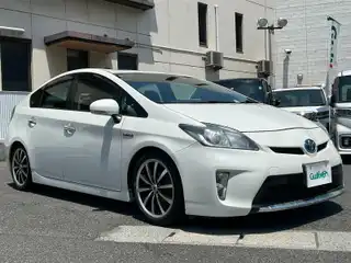 プリウス S