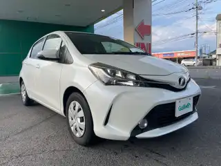ヴィッツ F