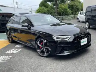 Ａ４アバント ブラックスタイルプラス