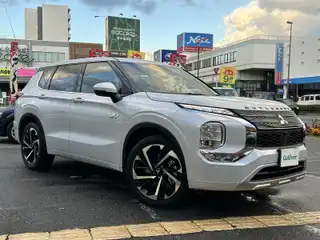 アウトランダー ＰＨＥＶ P