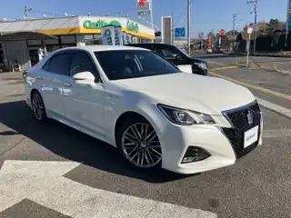 クラウンハイブリッド アスリートS