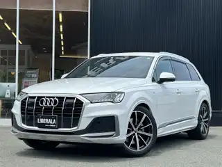 Ｑ７ 45TFSIクワトロアダプティブエアサスペンション