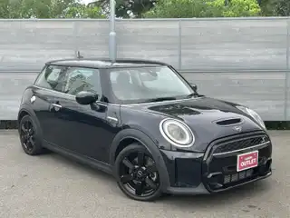 ＭＩＮＩ クーパー S エッセンシャルトリム