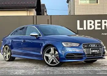 アウディ,Ｓ３,セダン