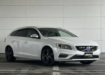 ボルボ,Ｖ６０,ラグジュアリー エディション