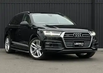 アウディ,Ｑ７,3.0TFSIクワトロアダプティブエアサスペンション