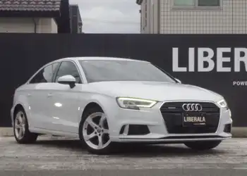 アウディ,Ａ３,セダン 40TFSI クワトロ スポーツ