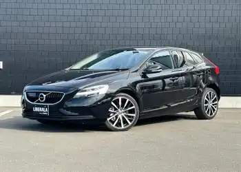 ボルボ,Ｖ４０,D4 ダイナミックエディション