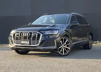 ３．０ＴＦＳＩクワトロ 4LCJTS Ｑ７（アウディ）の価格・スペック情報