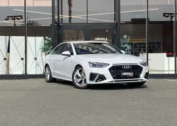 アウディ,Ａ４,35TDI Sライン