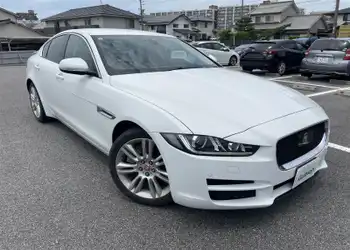ジャガー,ＸＥ,XE ピュア