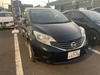 日産 ノート X エマージェンシーブレーキ