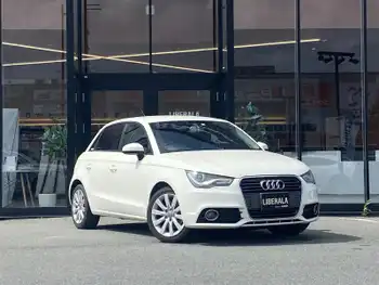 アウディ Ａ１ スポーツバック 1．4TFSI 純正ナビ BT CD 半革 ETC純正16AW保証書