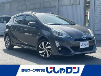 トヨタ アクア X－URBAN 禁煙車/純正ナビ/バックカメラ/BT/ETC