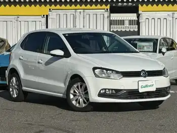 フォルクスワーゲン ポロ  SDナビ/バックカメラ/ETC/トノカバー