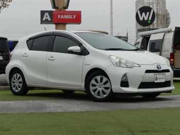 トヨタ アクア G