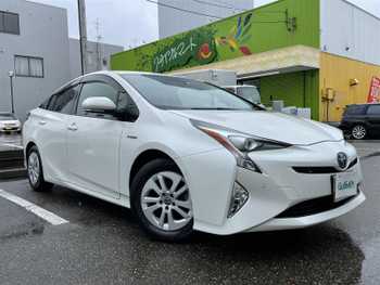 トヨタ プリウス Sセーフティプラス