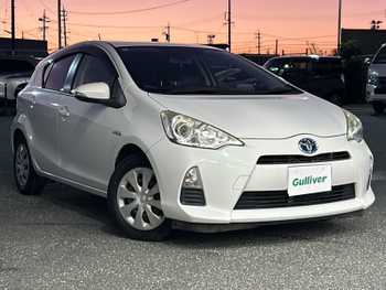 トヨタ アクア S