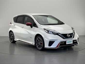 日産 ノート e－パワー ニスモ 純正ナビ RECARO製シート 専用パーツ多数