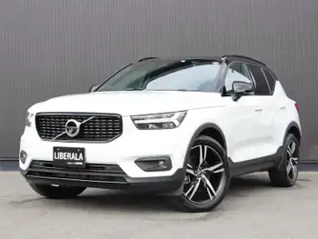 ボルボ ＸＣ４０ T4 AWD Rデザイン 半革  ACC  LKA  BSM  アダプティブヘッド