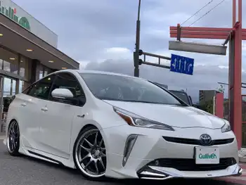 トヨタ プリウス Sツーリングセレクション WORK19インチ 車高調 KUHLマフラー ナビ