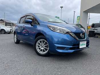 日産 ノート e－パワー X FOUR ワンオーナー 純正ナビ 全周囲カメラ